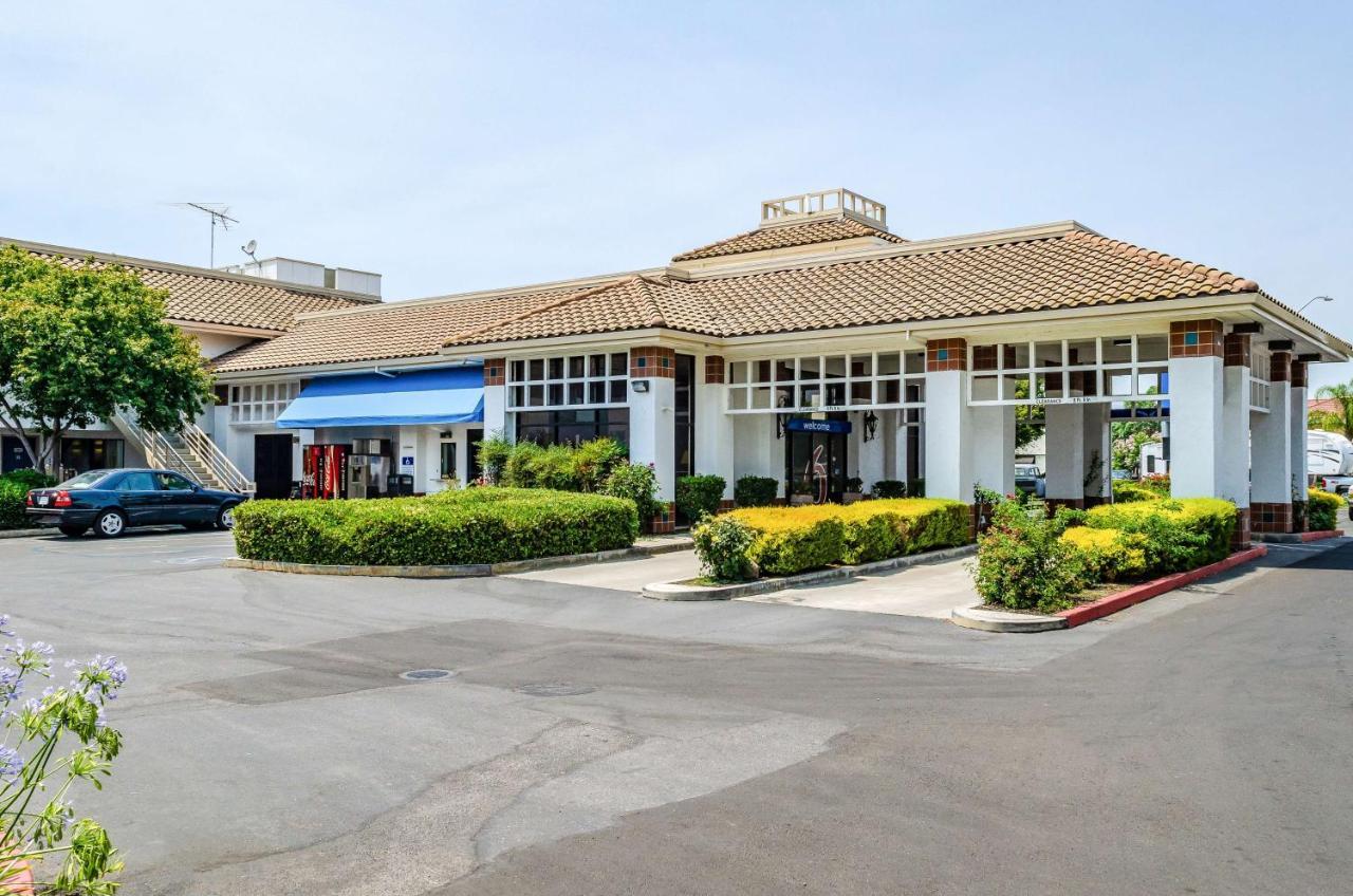 Motel 6 Oakdale, Ca Eksteriør billede