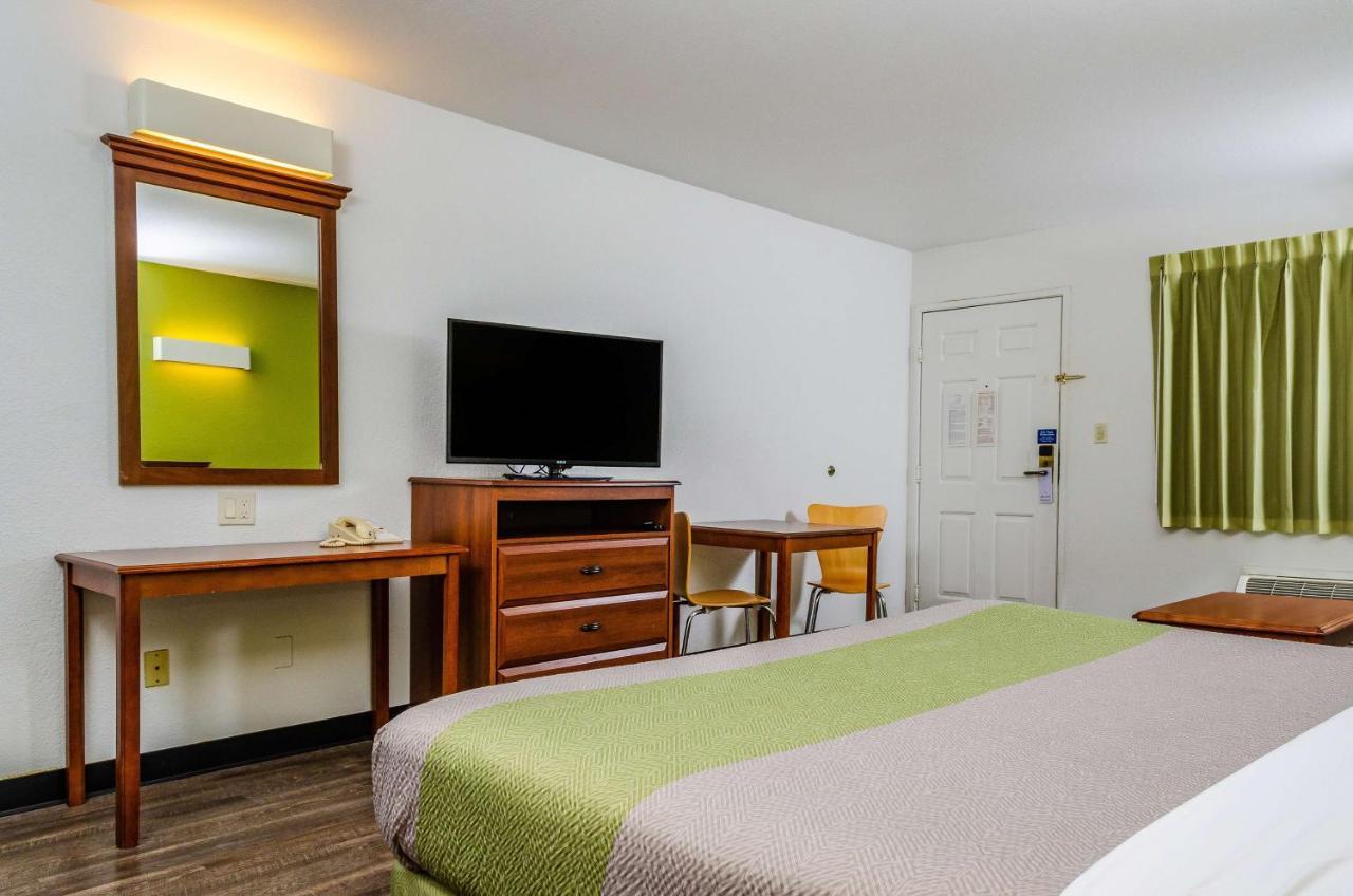 Motel 6 Oakdale, Ca Eksteriør billede