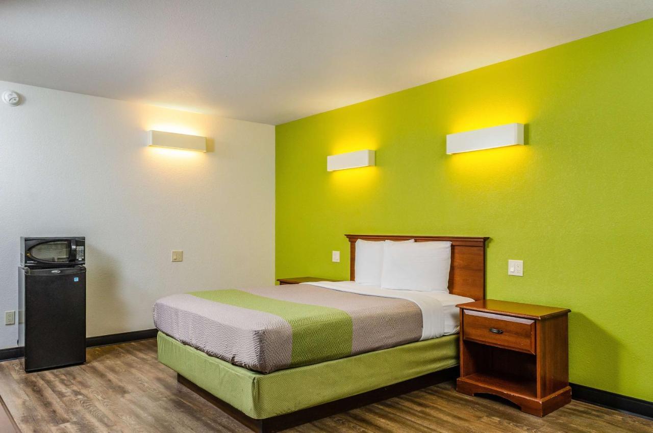 Motel 6 Oakdale, Ca Eksteriør billede