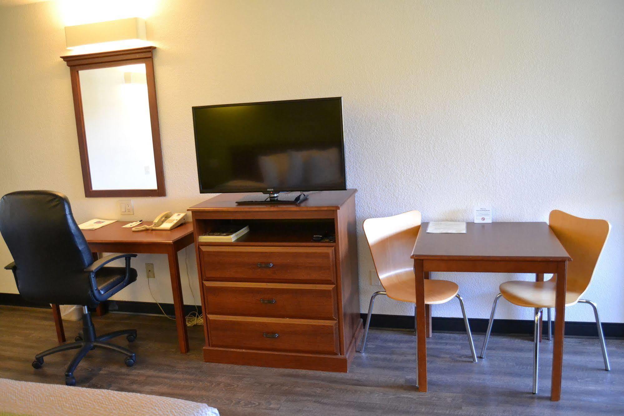 Motel 6 Oakdale, Ca Eksteriør billede