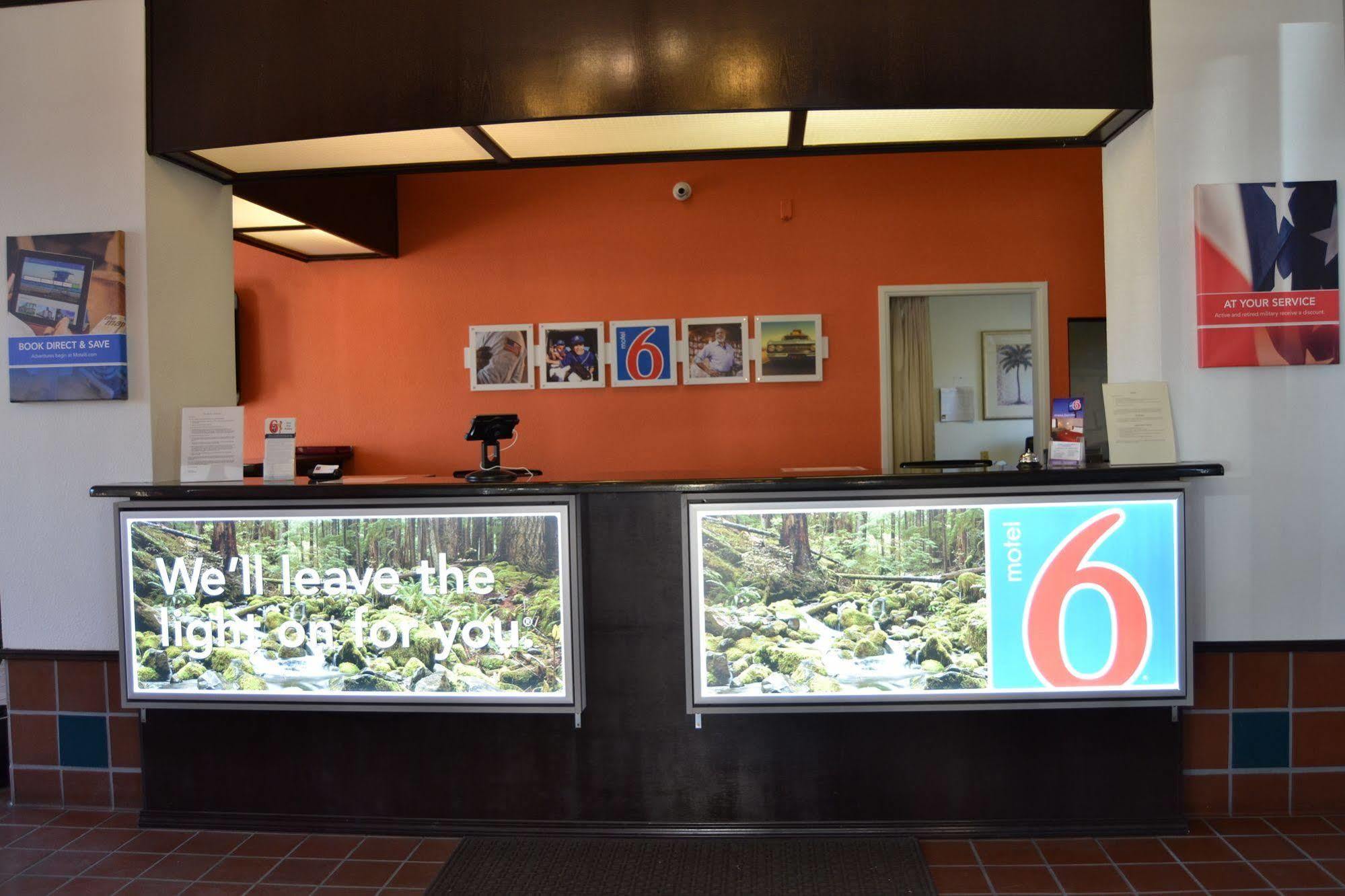 Motel 6 Oakdale, Ca Eksteriør billede